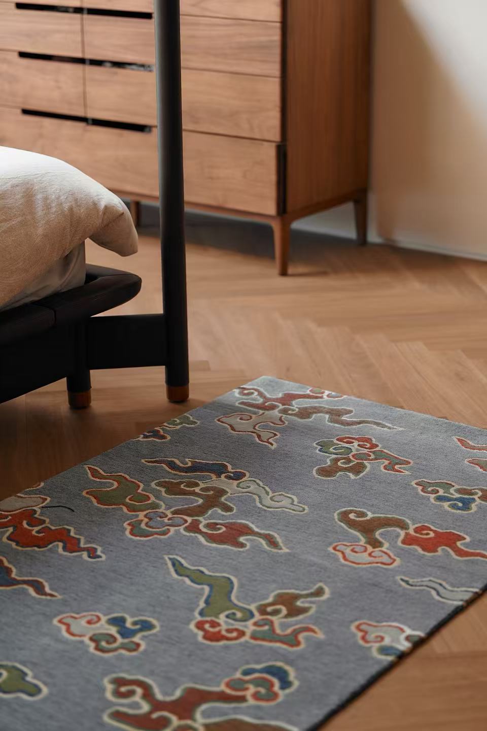 Handmade Wool Tibetan Rug with Auspicious Cloud Pattern