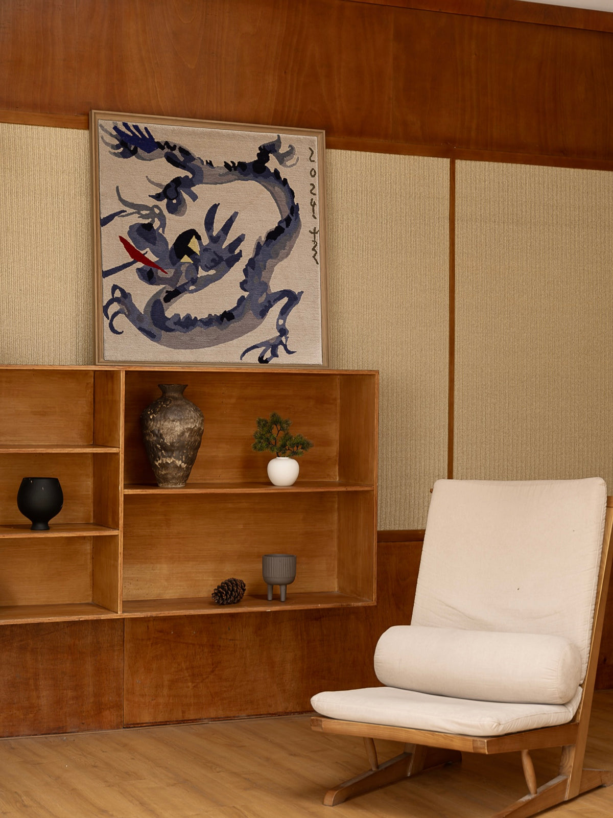 Hand‑Woven Tibetan Wool Rug, Flowing Dragon Motif