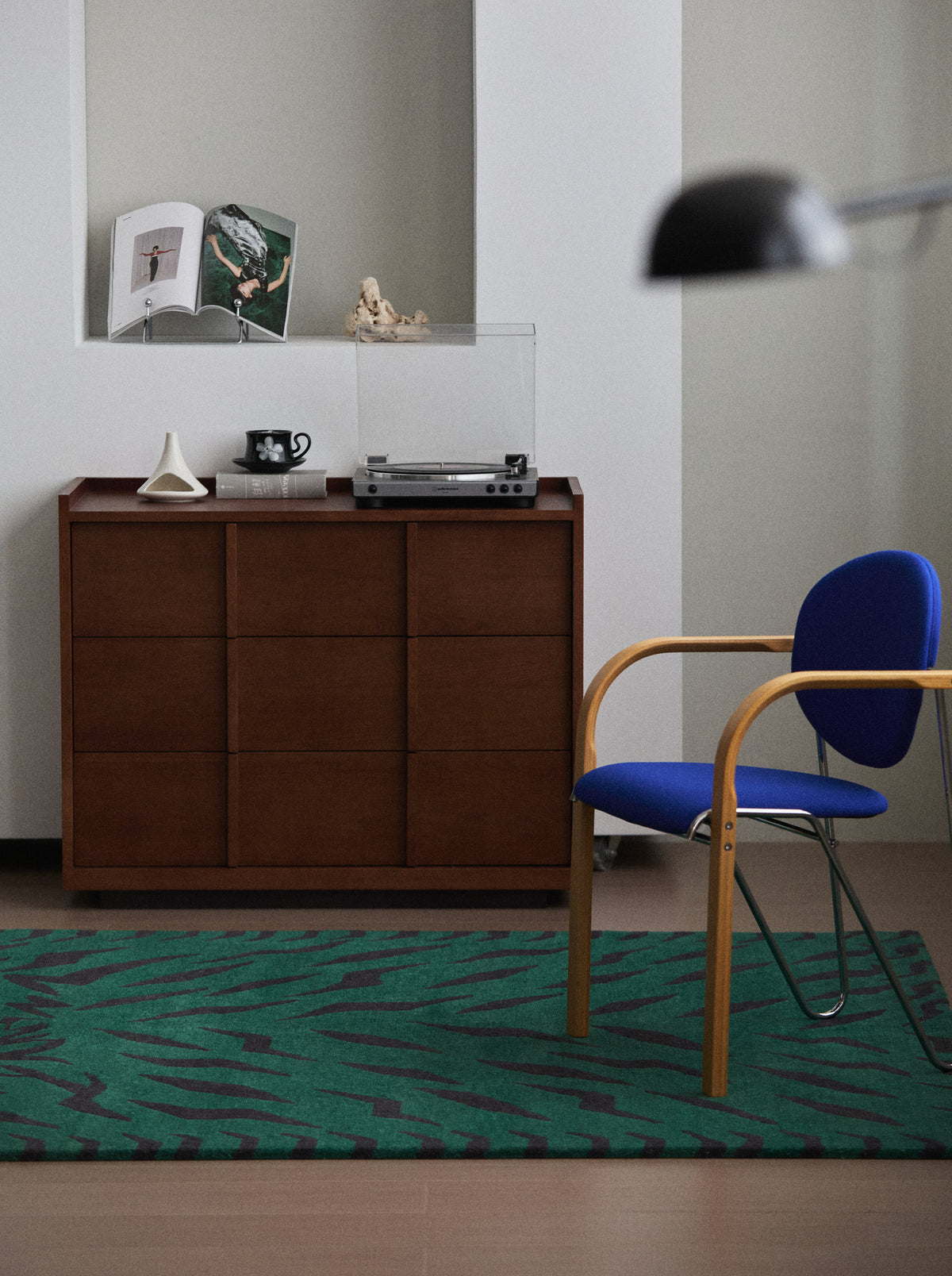 Handwoven wool carpet with tiger pattern