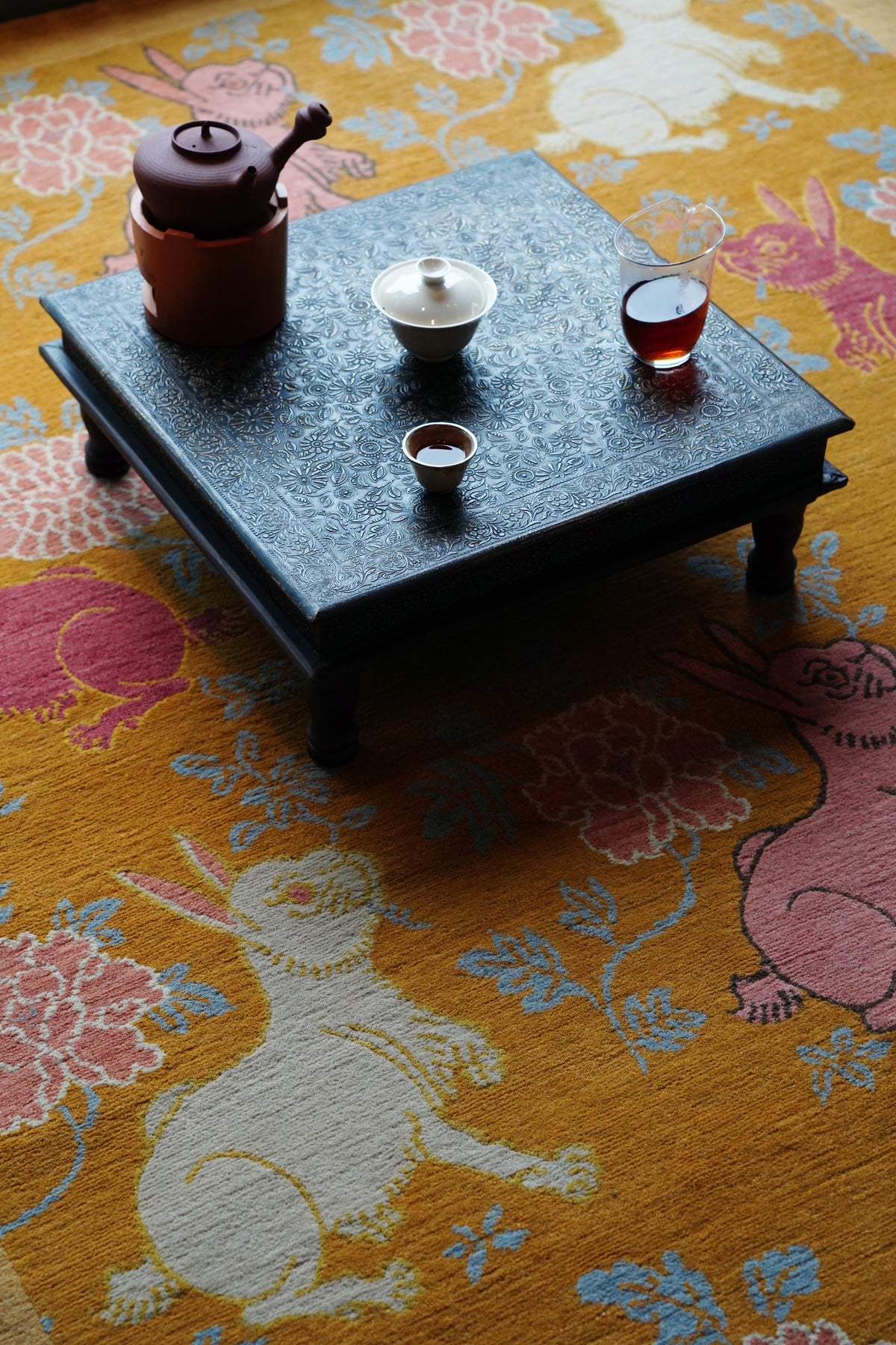 Handwoven Wool Tibetan Rug – Auspicious Rabbit Holding Ganoderma Ming Dynasty Inspired Motif