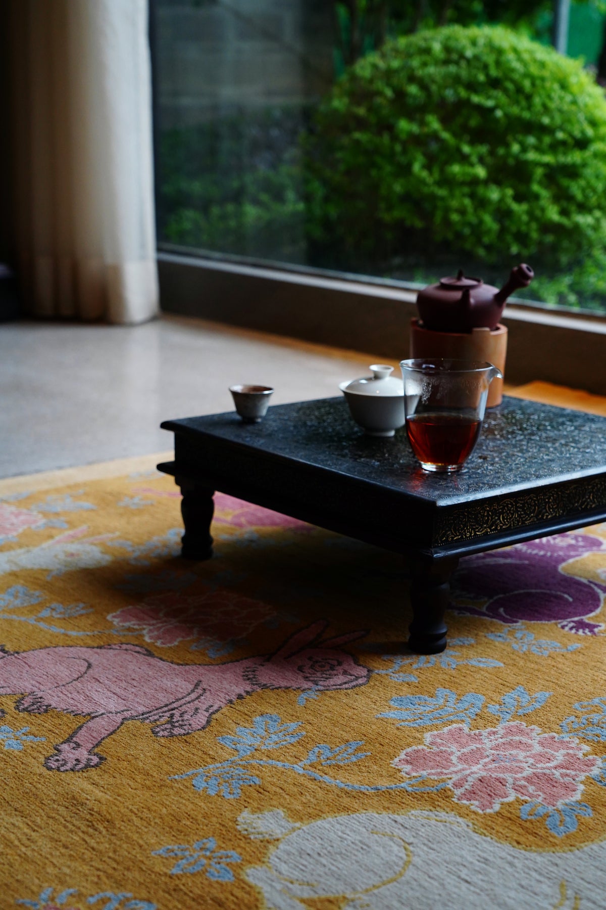 Handwoven Wool Tibetan Rug – Auspicious Rabbit Holding Ganoderma Ming Dynasty Inspired Motif