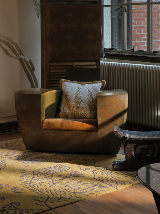 Handwoven wool carpet with tiger pattern