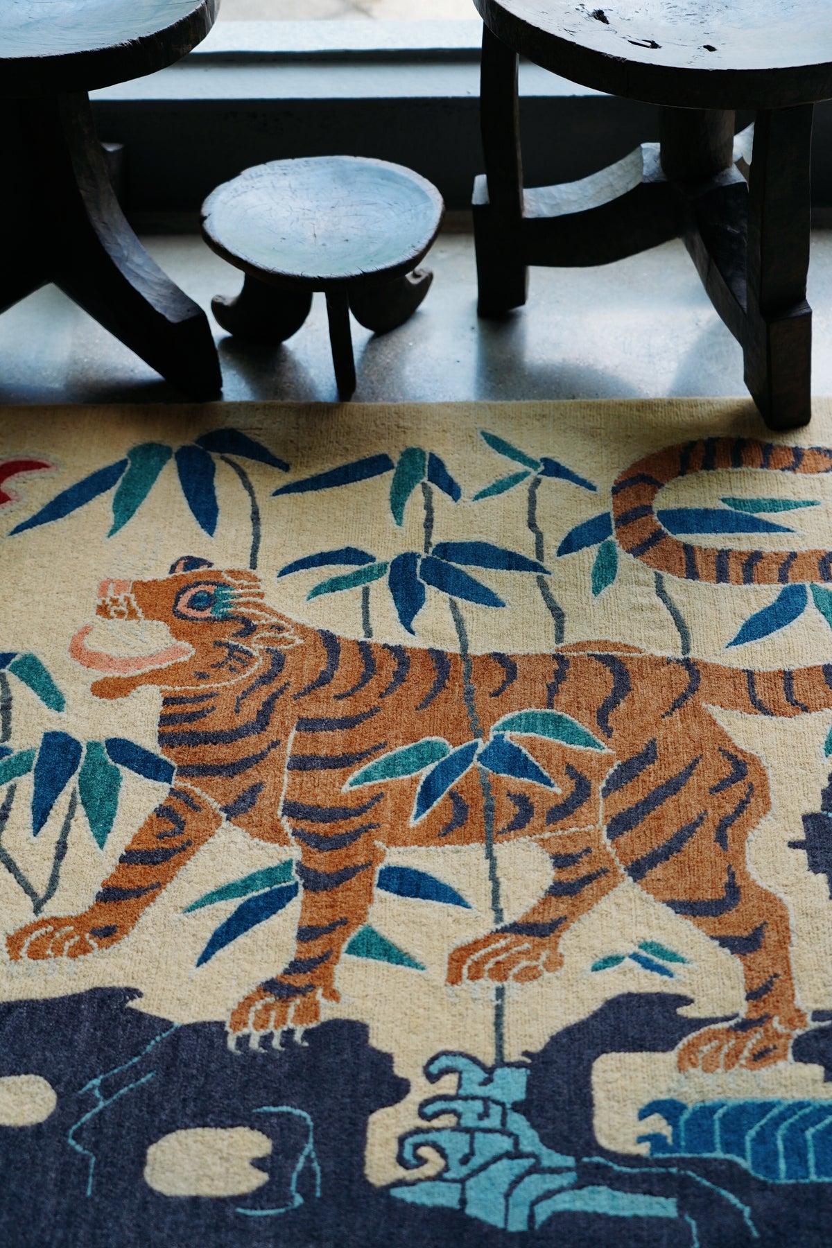 Handmade Wool Tibetan Rug with Snow Lion and Tiger Pattern